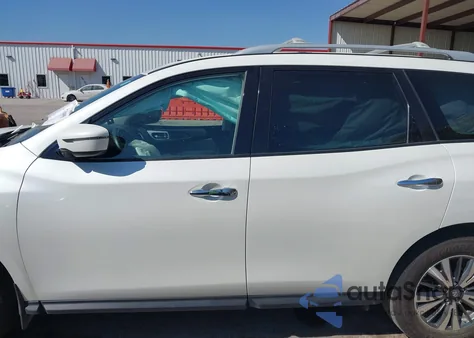 2019 Nissan Pathfinder Sv z USA, uszkodzony, nr VIN 5N1DR2MNXKC582825